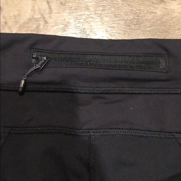 Lulu Lemon Black Workout Leggings - Picture 3 of 7